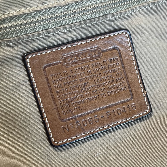 AUTHENTIC Coach convertible cross body - Picture 13 of 16